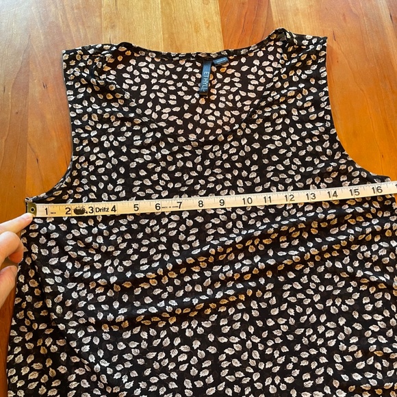 ETHYL | somewhat sheer loose fitting top - Picture 4 of 6